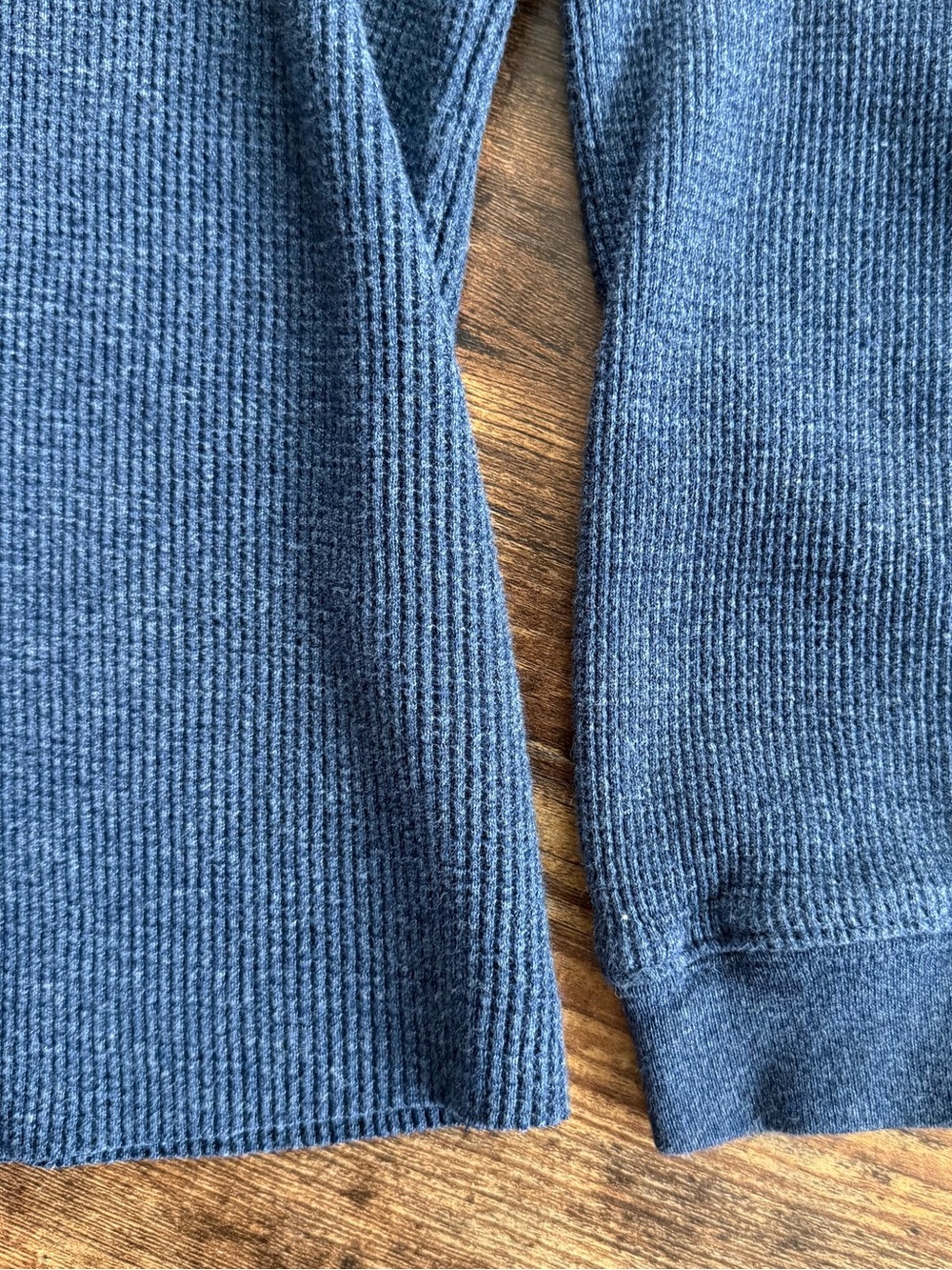 Vintage 2000s Navy Blue Cropped Boxy Henley Cotton Thermal ~ Size XXL - Picture 7 of 8